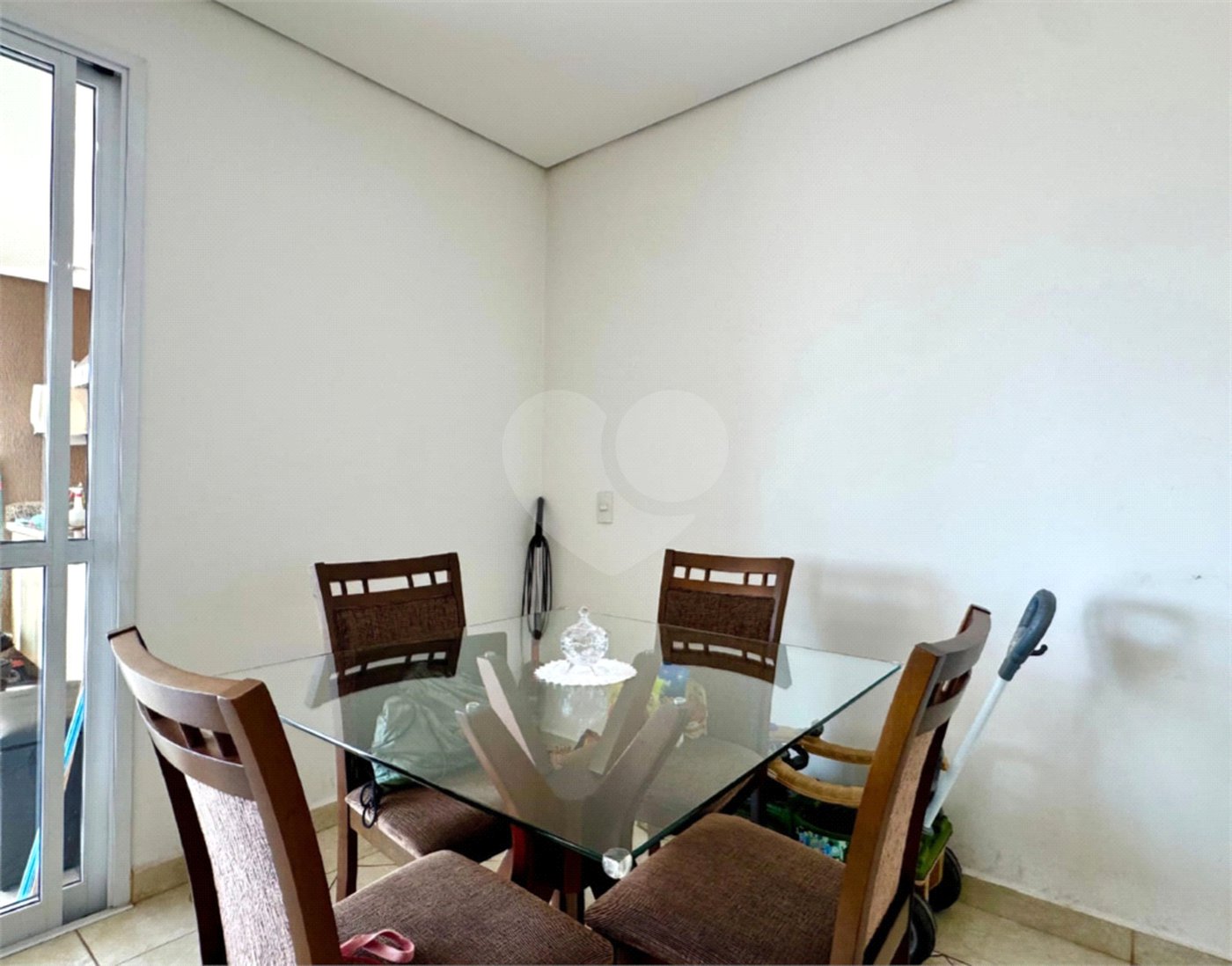 Apartamento à venda com 3 quartos, sendo 1 suíte, em Vila Galvão, Guarulhos, SP