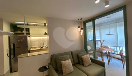 Apartamento à venda com 2 quartos, sendo 1 suíte,  em Chácara Santo Antônio (zona Sul), São Paulo, SP
