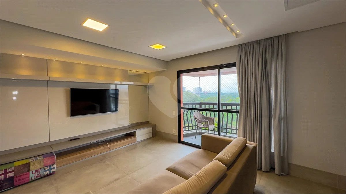 Apartamento à venda com 3 quartos, sendo 1 suíte, em Chácara Santo Antônio, São Paulo, SP