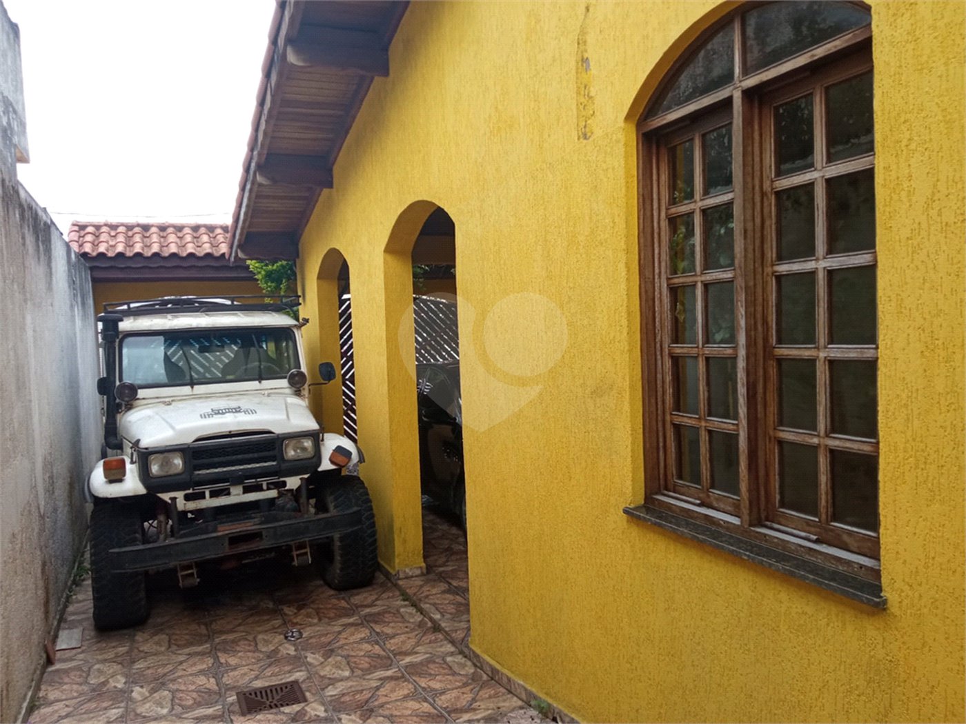 Casa à venda com 4 quartos, sendo 1 suíte,  em Vila Bela Flor, Mogi das Cruzes, SP