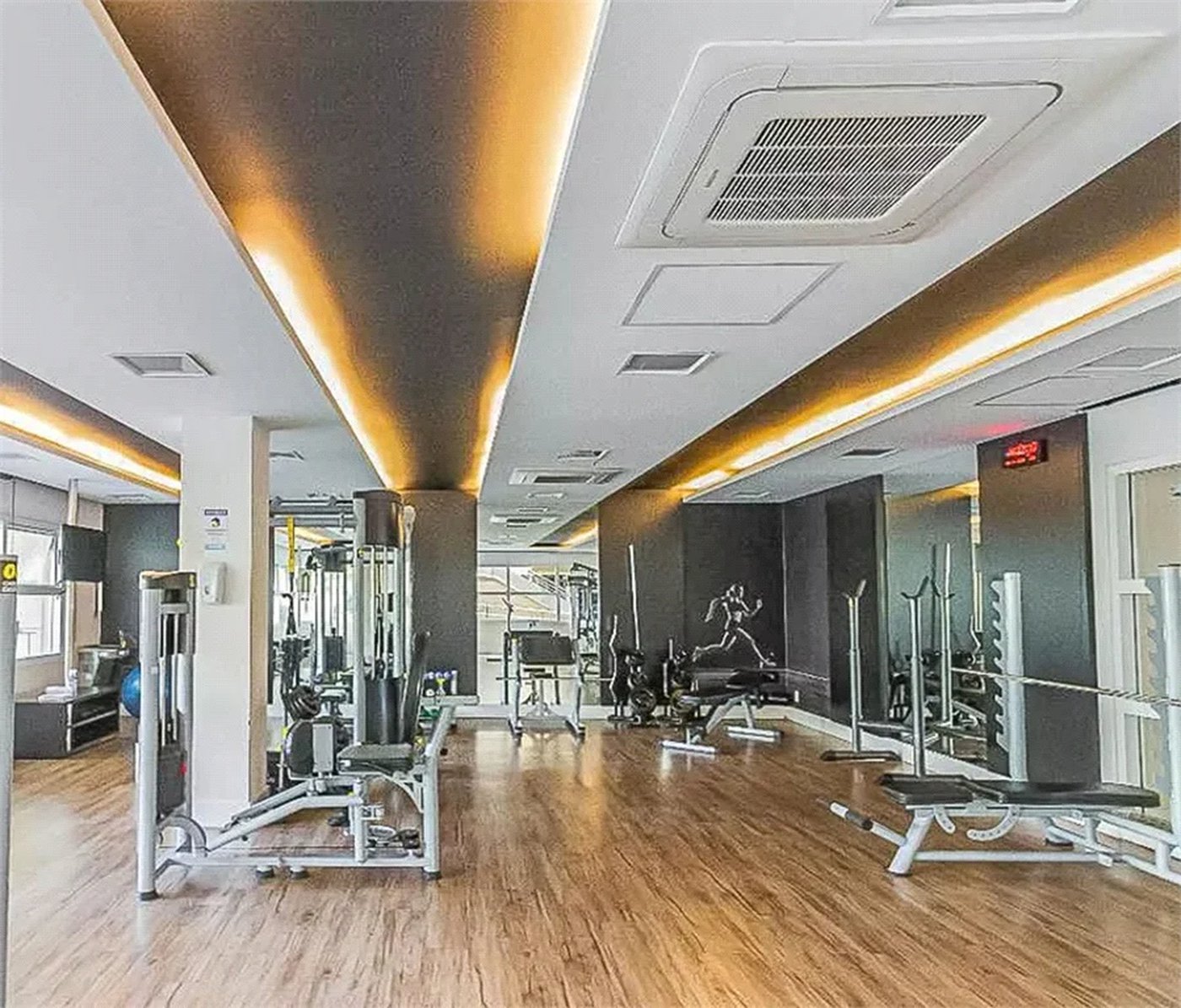 Apartamento à venda com 3 quartos, sendo 1 suíte, em Vila Anastácio, São Paulo, SP