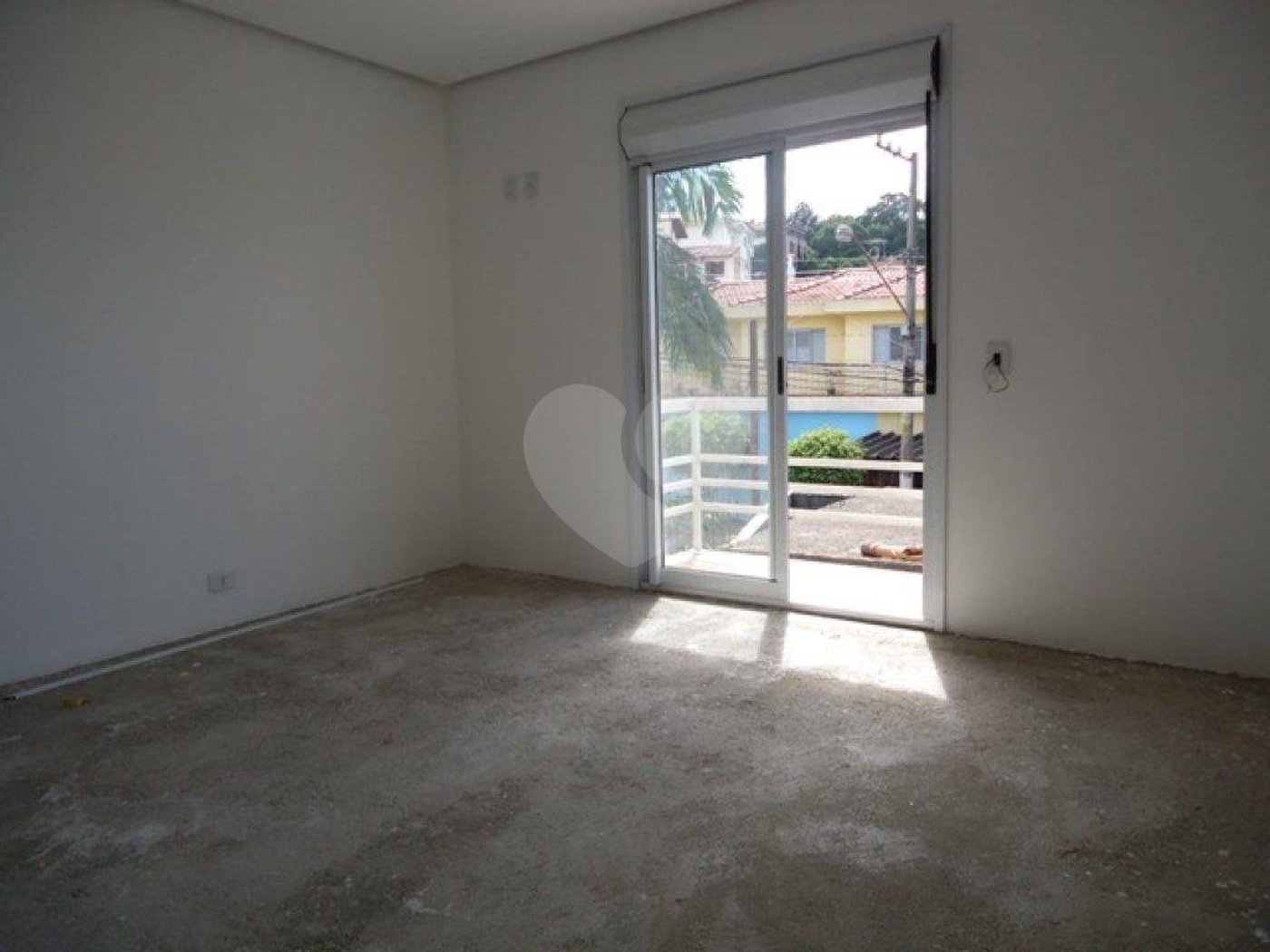 Sobrado à venda com 3 quartos, sendo 1 suíte, em Vila Irmãos Arnoni, São Paulo, SP