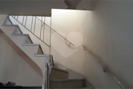 Sobrado à venda com 2 quartos em Santana, São Paulo, SP