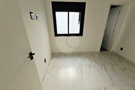 Sobrado à venda com 3 quartos, sendo 2 suítes,  em Vila Dom Pedro II, São Paulo, SP