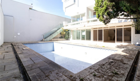 Sobrado à venda com 6 quartos, sendo 4 suítes,  em Alto da Lapa, São Paulo, SP