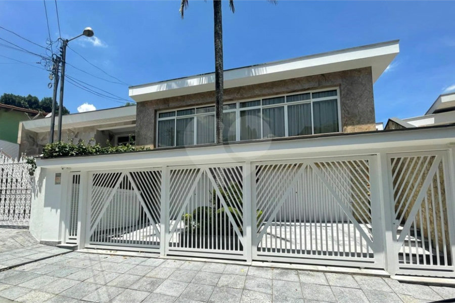 Casa Térrea à venda com 4 suítes em Vila Albertina, São Paulo, SP