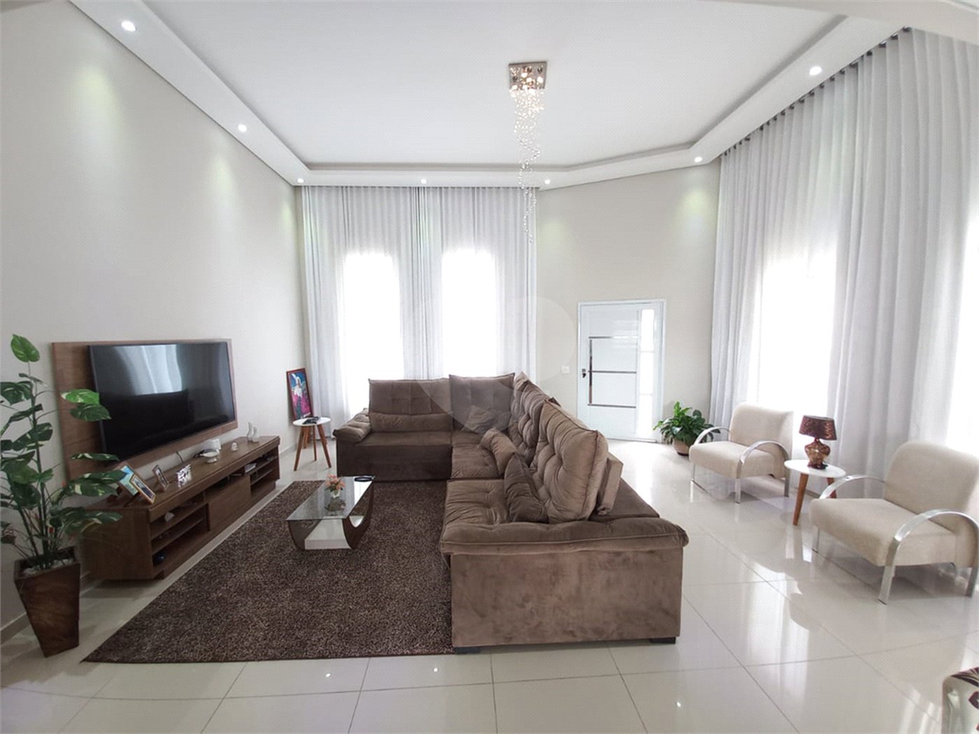 Casa à venda com 3 quartos, sendo 1 suíte,  no condomínio Villagio Milano, Sorocaba - SP