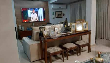 Apartamento à venda com 3 quartos, sendo 1 suíte,  em Copacabana, Rio de Janeiro, RJ