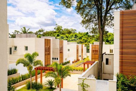 Casa à venda com 4 suítes no condomínio Hípica Garden, São Paulo - SP