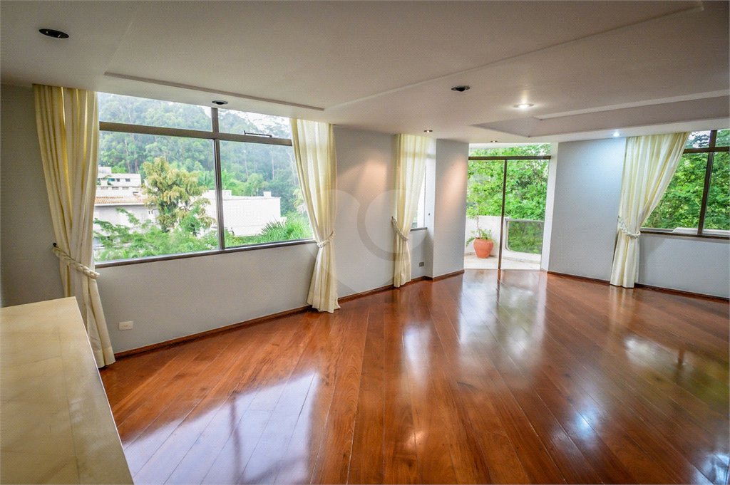 Apartamento à venda com 3 suítes em Paineiras do Morumbi, São Paulo, SP