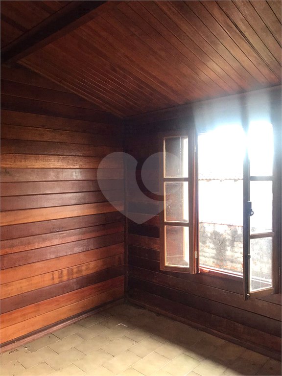 Casa à venda com 3 quartos, sendo 1 suíte, no condomínio Zuleika Jabour, Salto - SP
