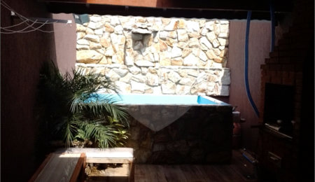 Casa à venda com 3 quartos, sendo 1 suíte,  em Jardim Coqueiro, Itaquaquecetuba, SP
