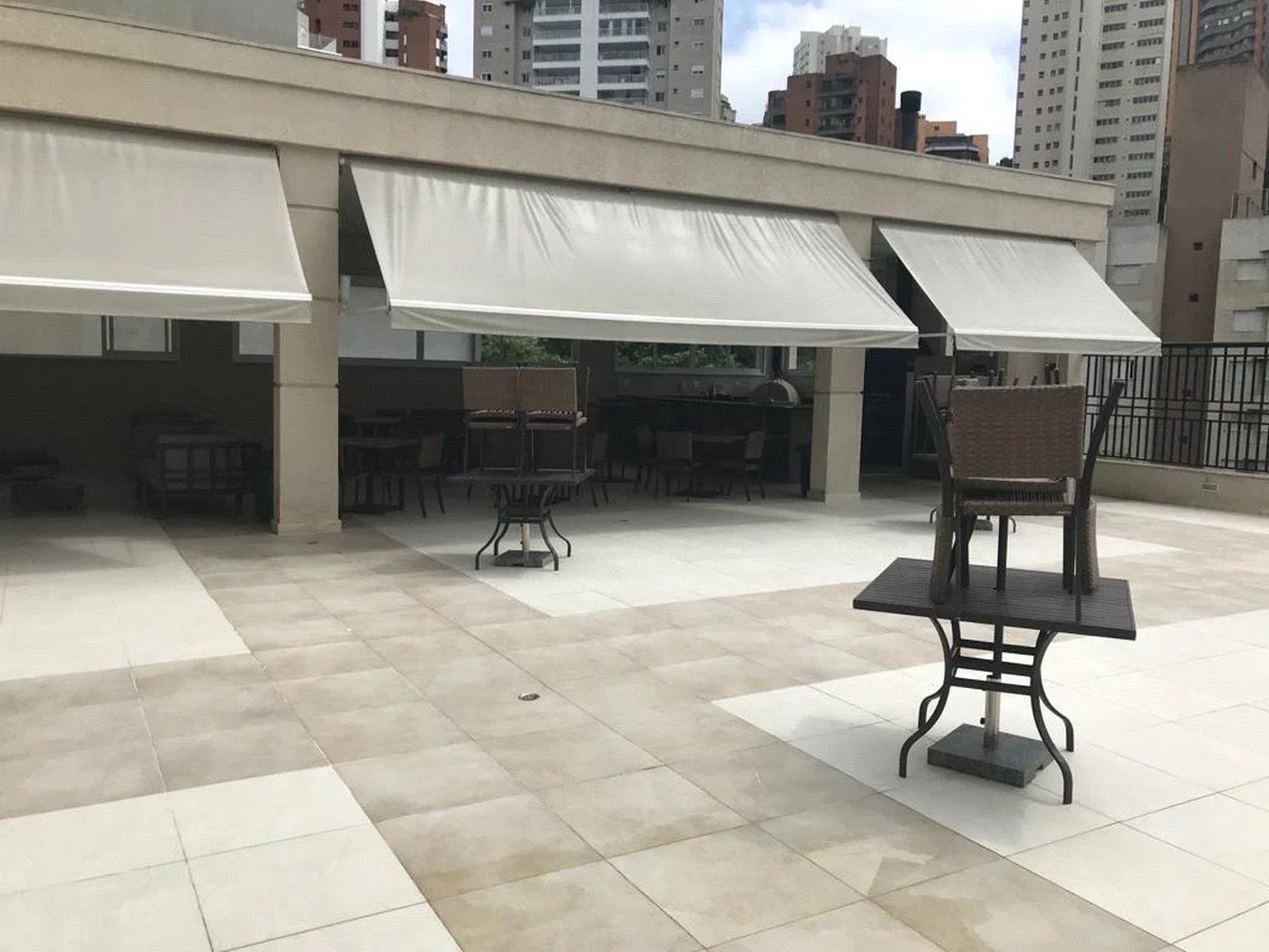 Apartamento à venda com 4 quartos, sendo 3 suítes, em Vila Andrade, São Paulo, SP