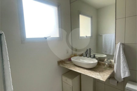 Apartamento à venda com 3 quartos, sendo 1 suíte,  em Vila Suissa, Mogi das Cruzes, SP