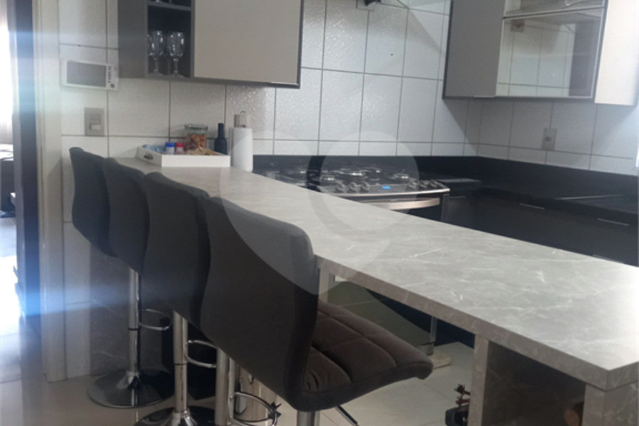 Sobrado à venda com 3 quartos, sendo 1 suíte,  em Tremembé, São Paulo, SP