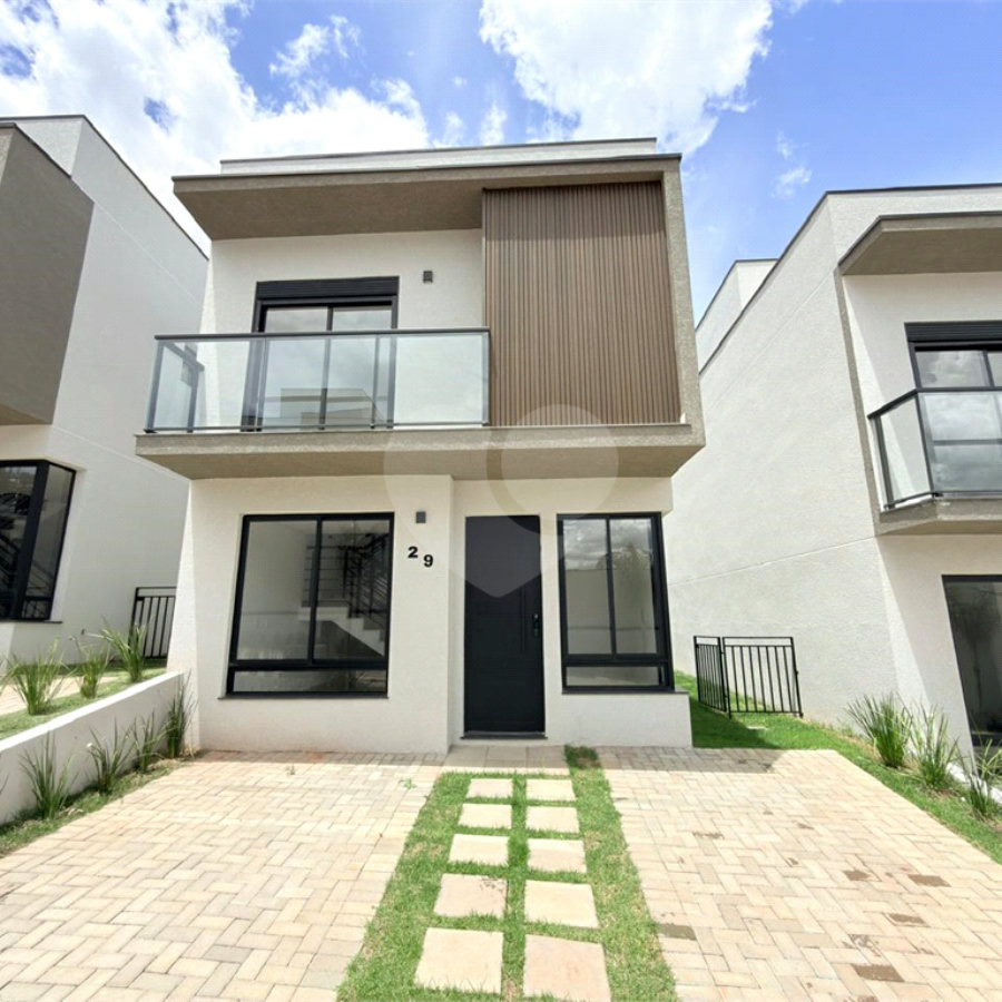 Casa à venda com 3 suítes no condomínio Mont Blanc Village, Vinhedo - SP