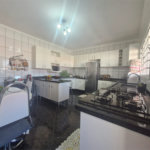Casa à venda com 4 quartos, sendo 1 suíte, em Jardim Planalto, Salto, SP