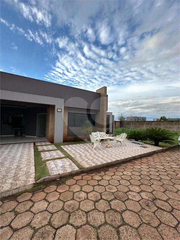 Casa à venda com 3 quartos, sendo 1 suíte,  no Centro, Ponta Porã, MS