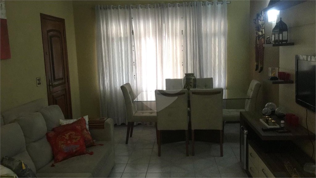 Sobrado à venda com 3 quartos, sendo 1 suíte, em Tremembé, São Paulo, SP