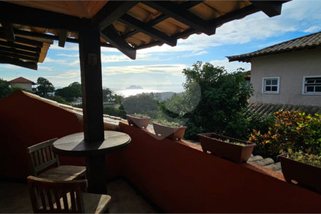 Casa à venda com 4 quartos, sendo 3 suítes, em João Fernandes, Armação dos Búzios, RJ