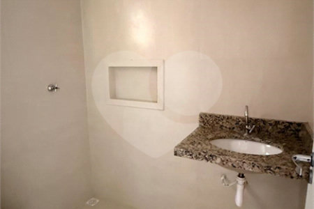 Apartamento à venda com 2 quartos em Santa Maria, Santo André, SP