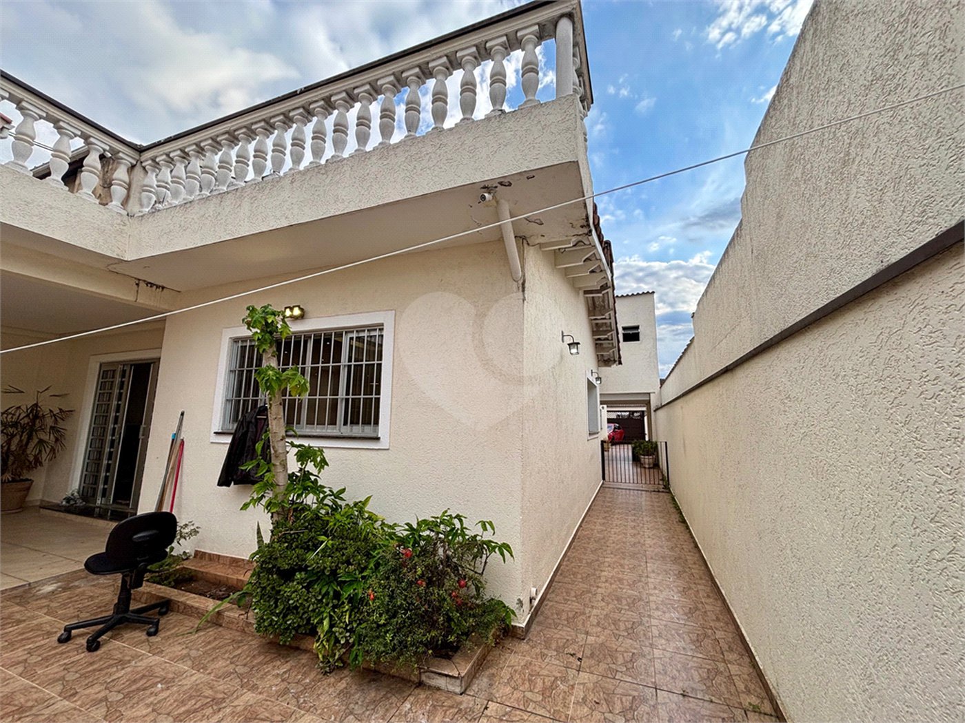 Sobrado à venda com 6 quartos, sendo 5 suítes, em Tremembé, São Paulo, SP