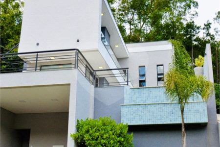 Casa à venda com 3 suítes no condomínio Quintas da Boa Vista, Atibaia - SP