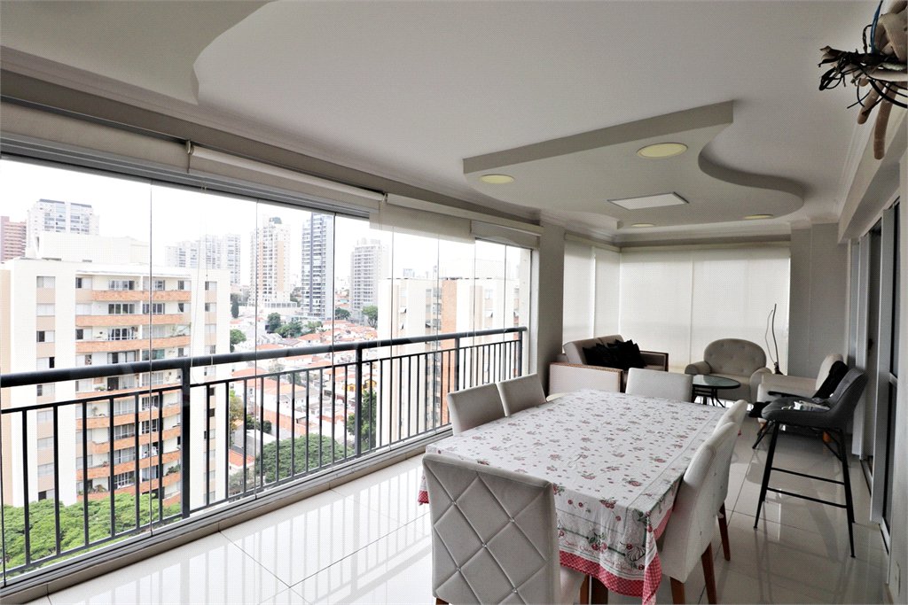 Apartamento à venda com 3 suítes em Santana, São Paulo, SP