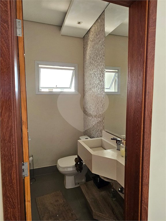 Casa à venda com 3 quartos, sendo 1 suíte, no condomínio Parque Real, Indaiatuba - SP