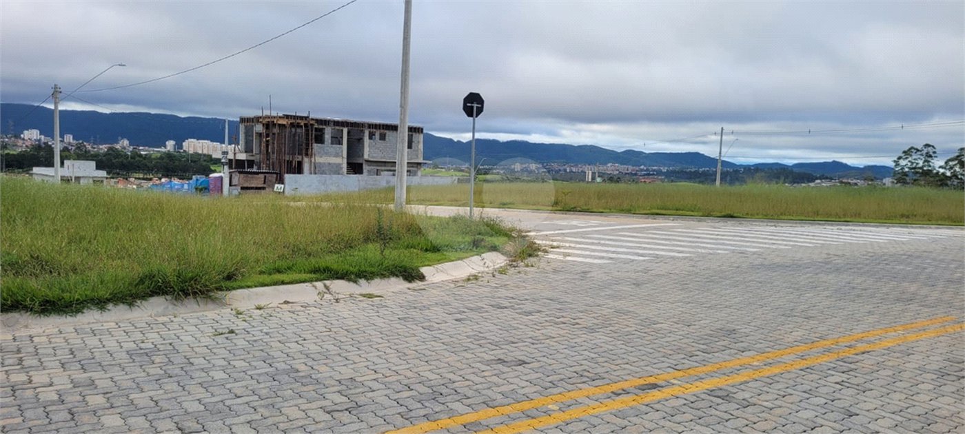 Terreno à venda no condomínio Real Park 2, Mogi das Cruzes - SP