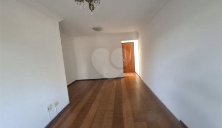 Apartamento à venda com 3 quartos, sendo 1 suíte,  em Jardim Marajoara, São Paulo, SP