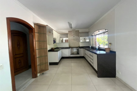 Casa à venda com 5 quartos, sendo 4 suítes,  em Jardim Franca, São Paulo, SP