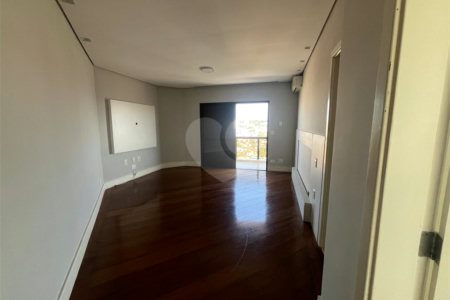 Apartamento à venda com 3 suítes no Centro, Sorocaba, SP