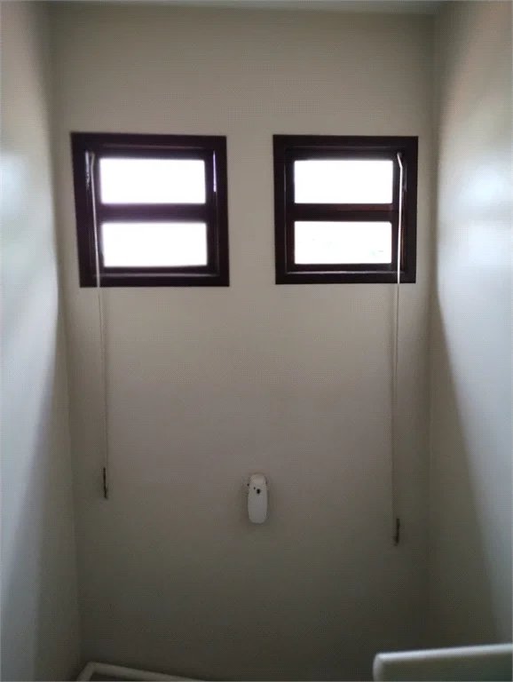 Sobrado à venda com 4 quartos, sendo 1 suíte, em Jardim Monte Kemel, São Paulo, SP