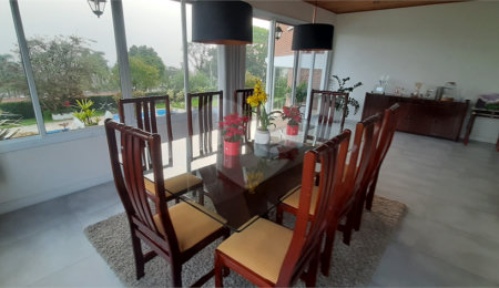Casa à venda com 3 quartos, sendo 1 suíte,  no condomínio Alpes da Cantareira, Mairiporã - SP