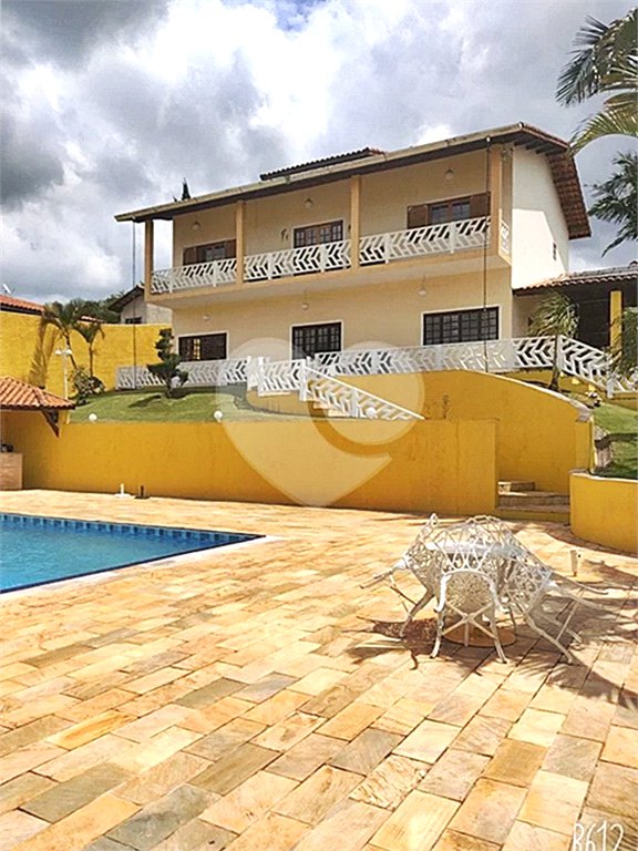 Casa à venda com 4 quartos, sendo 3 suítes, em Luiz Fagundes, Mairiporã, SP