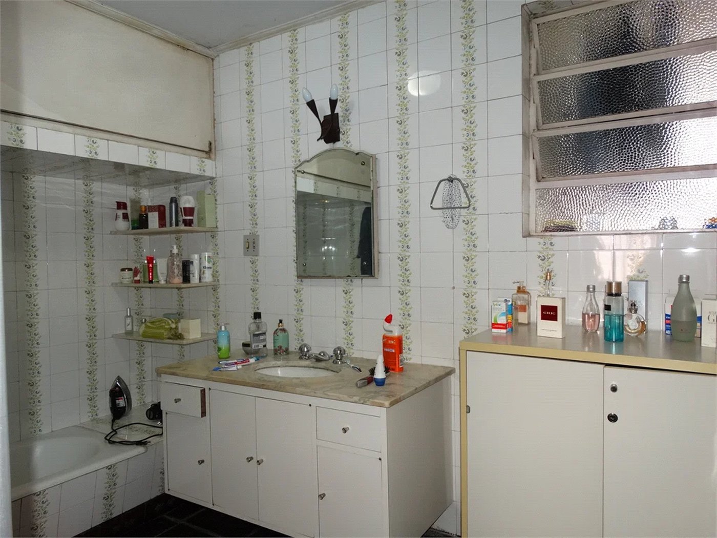 Apartamento à venda com 3 quartos, sendo 1 suíte, em Pinheiros, São Paulo, SP