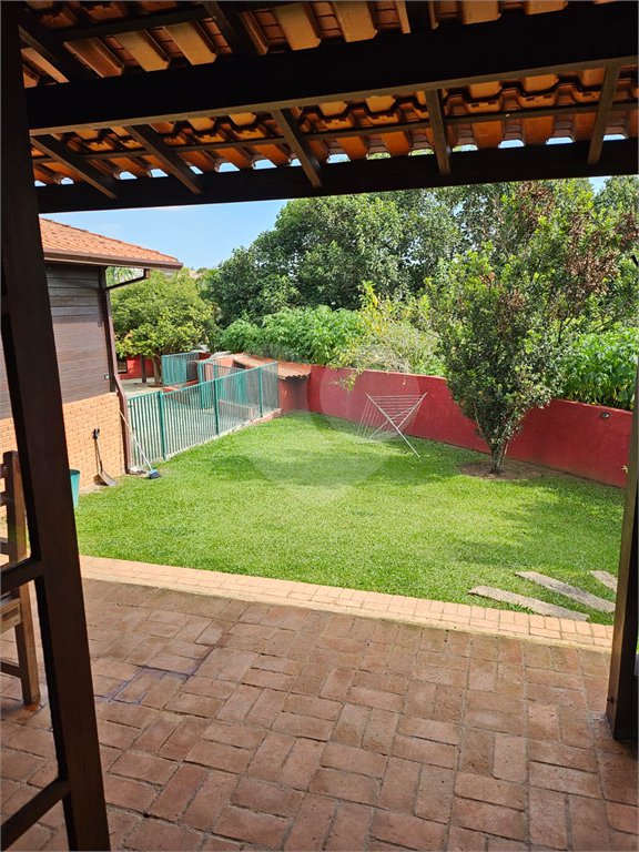 Casa à venda com 4 quartos, sendo 3 suítes, no condomínio Residncial Euroville, Carapicuíba - SP