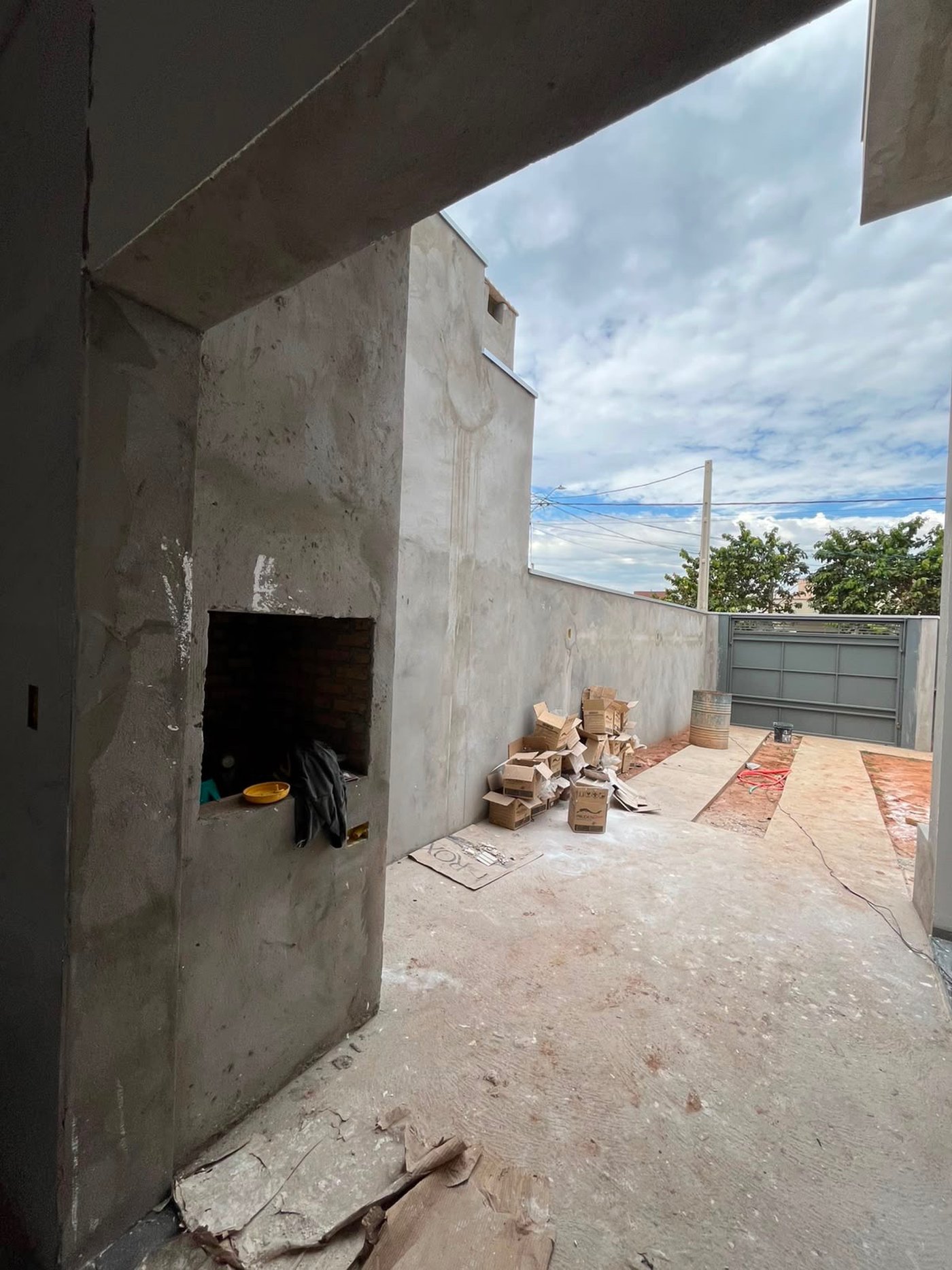 Casa à venda com 3 quartos, sendo 1 suíte,  em Bela Vista da Lagoa, Três Lagoas, MS