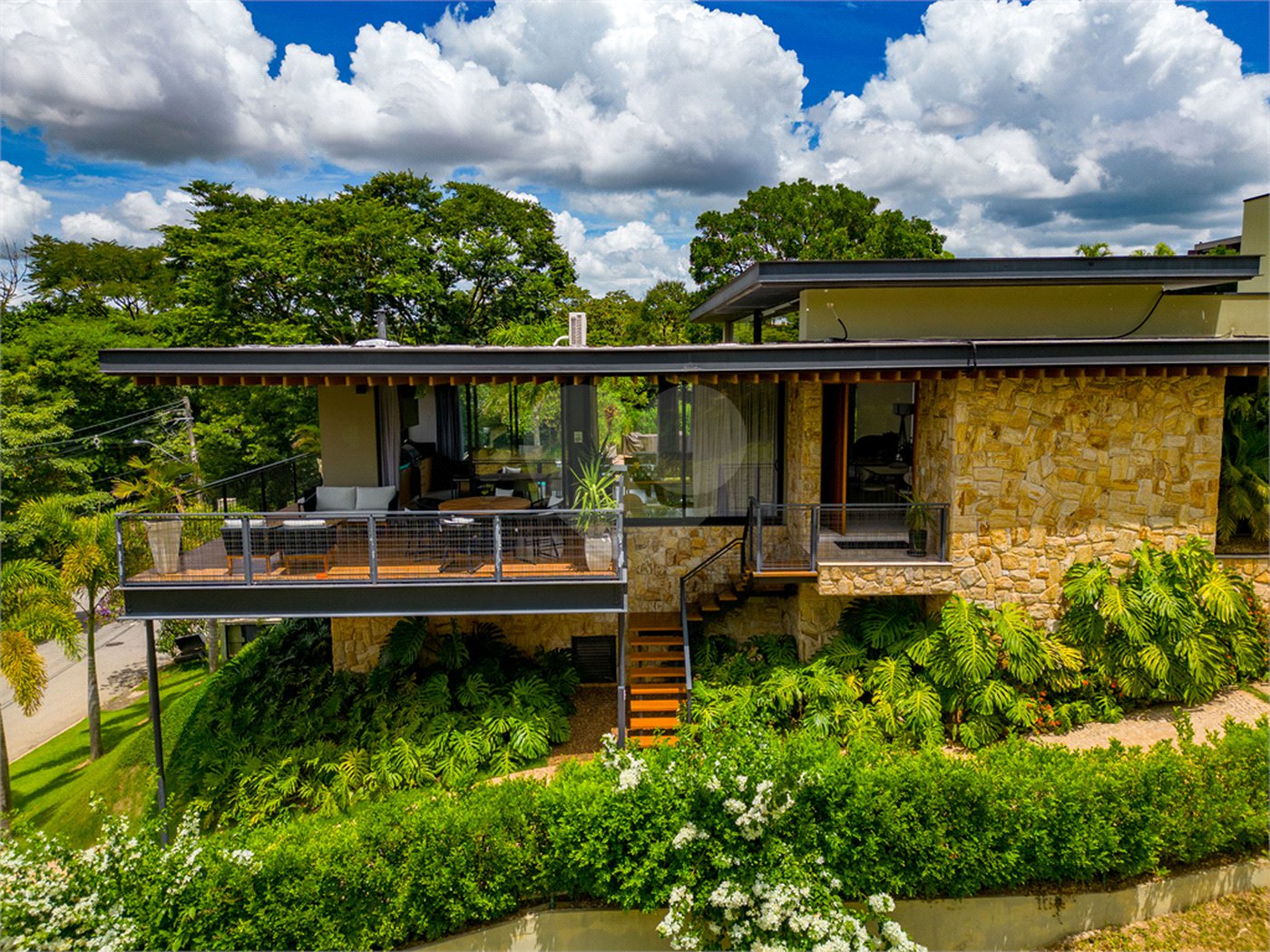 Casa à venda com 5 suítes no condomínio Plaza Athenee, Itu - SP
