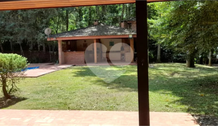 Casa à venda com 3 suítes no condomínio Sausalito, Mairiporã - SP