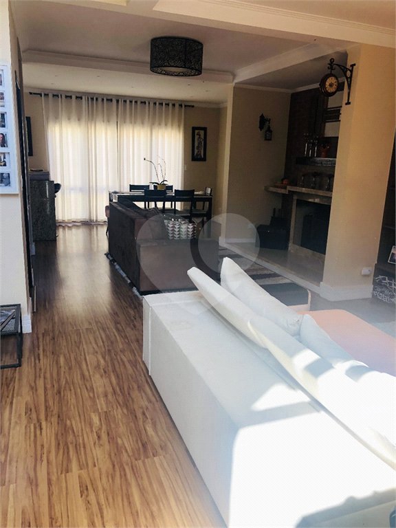 Sobrado à venda com 3 quartos, sendo 1 suíte, em Jardim Peri, São Paulo, SP