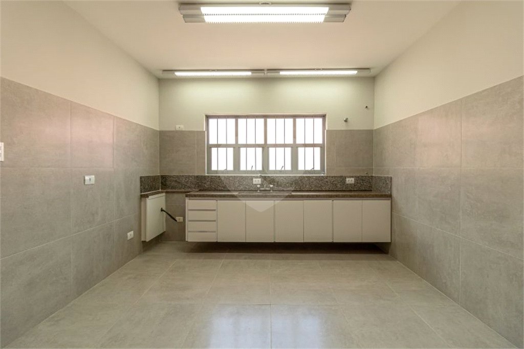 Casa à venda ou para alugar com 3 quartos, sendo 1 suíte, no condomínio Portal de Itu I, Itu - SP