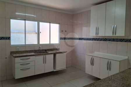 Casa para alugar com 3 quartos, sendo 1 suíte,  em João XXIII, Vinhedo, SP