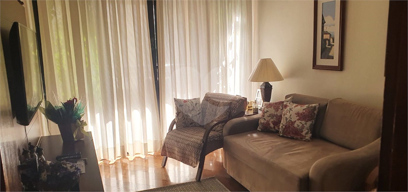 Apartamento à venda com 4 quartos, sendo 3 suítes,  em Perdizes, São Paulo, SP