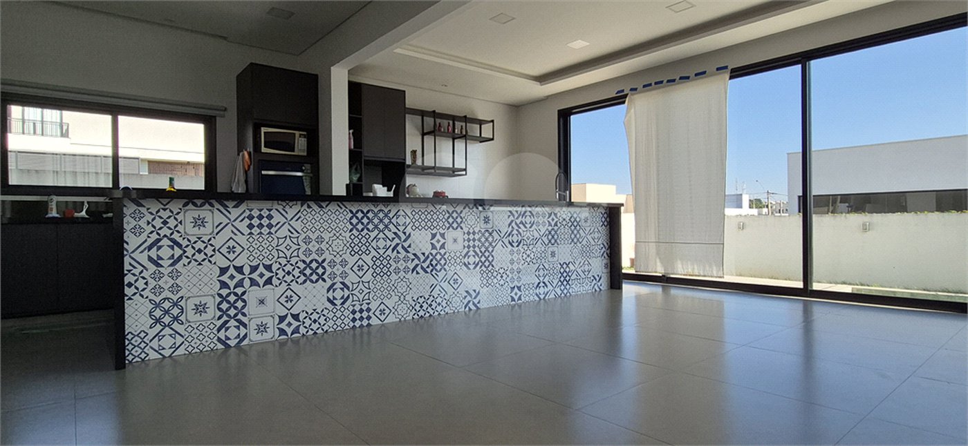 Casa à venda com 3 suítes no condomínio Residencialsaint Paul, Itu - SP