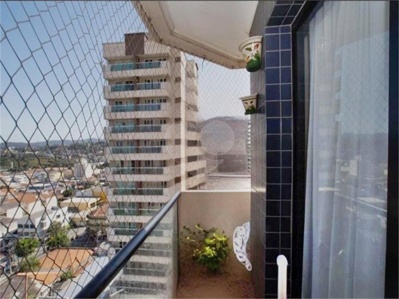 Apartamento à venda com 3 quartos, sendo 1 suíte, em Vila Galvão, Guarulhos, SP