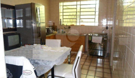 Sobrado à venda com 3 quartos, sendo 1 suíte,  em Parque Edu Chaves, São Paulo, SP