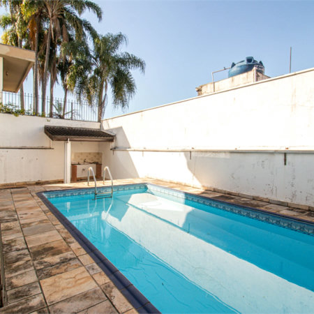 Casa à venda com 5 quartos, sendo 4 suítes, em Jardim Prudência, São Paulo, SP