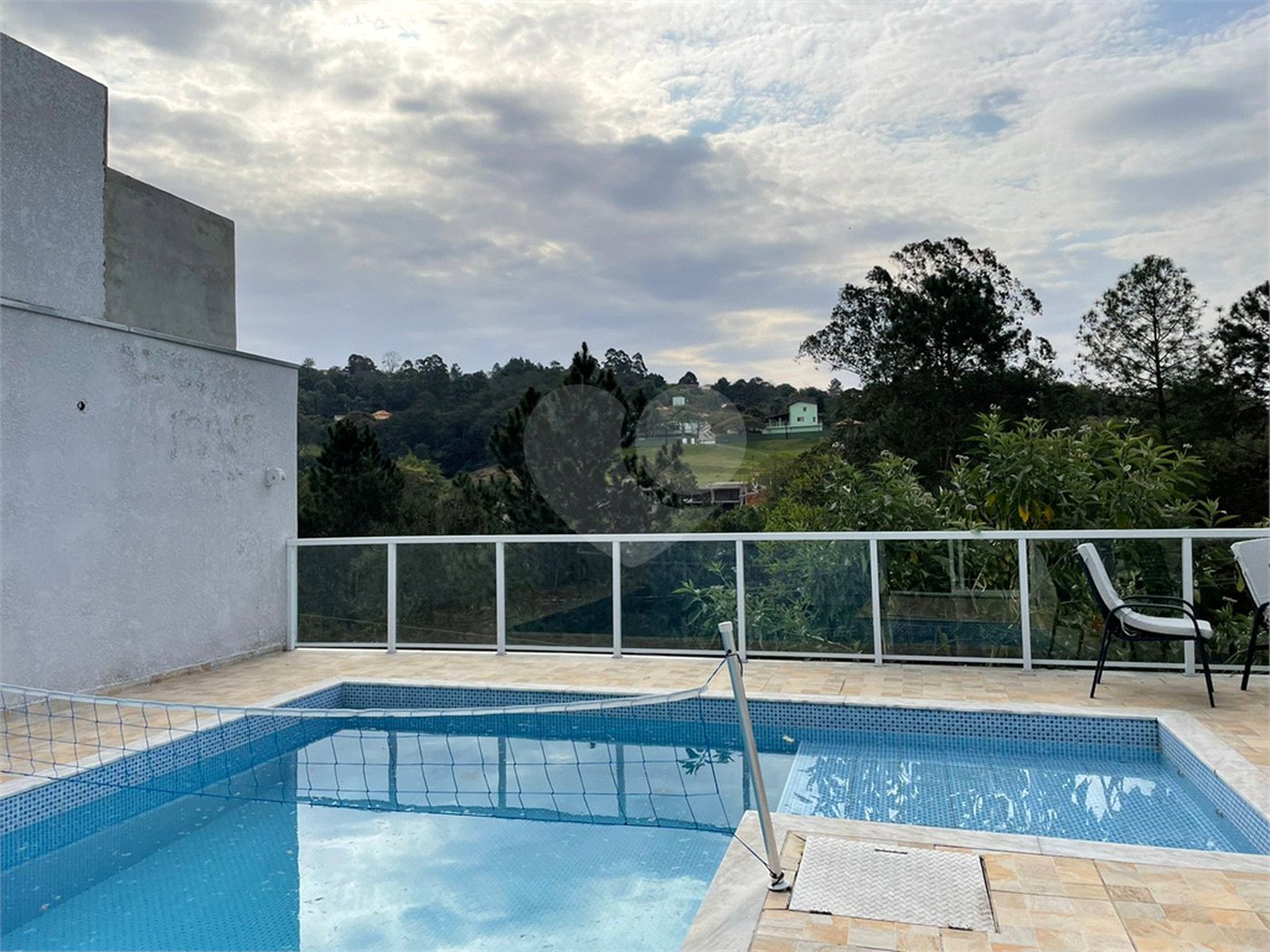 Casa à venda com 4 suítes em Suru, Santana de Parnaíba, SP